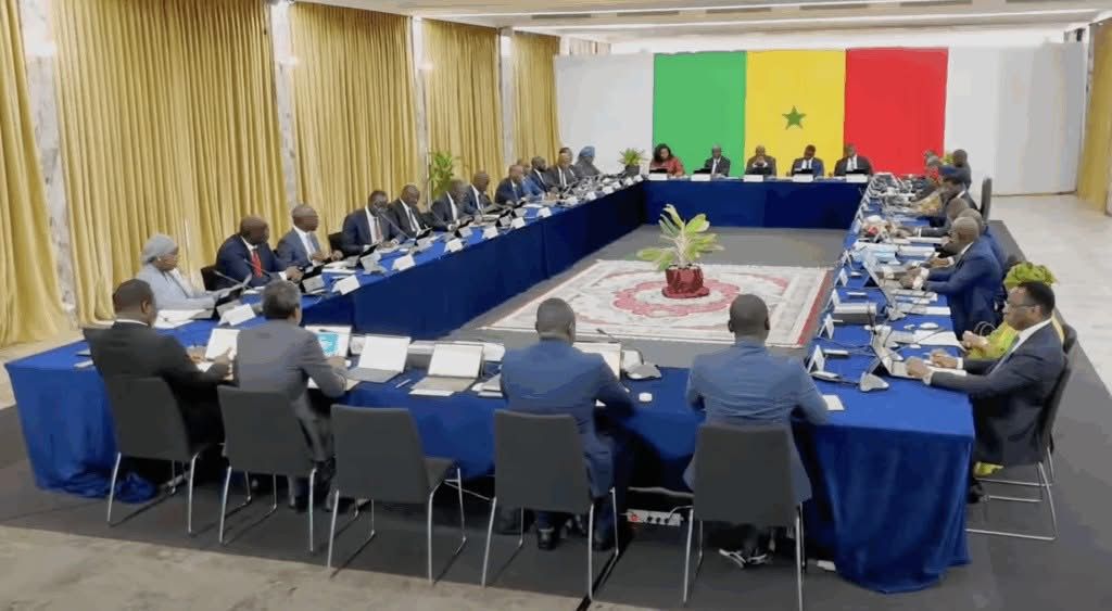 Performances gouvernementales : Le Président Bassirou Diomaye Faye annonce l’instauration de séances de revue tous les quinze jours