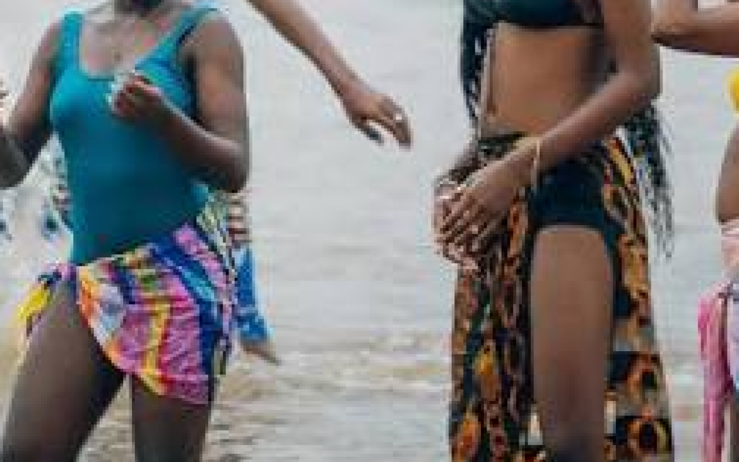 Plage de Guédiawaye : deux adolescentes accusent un jeune tout juste sorti de prison de gestes déplacés